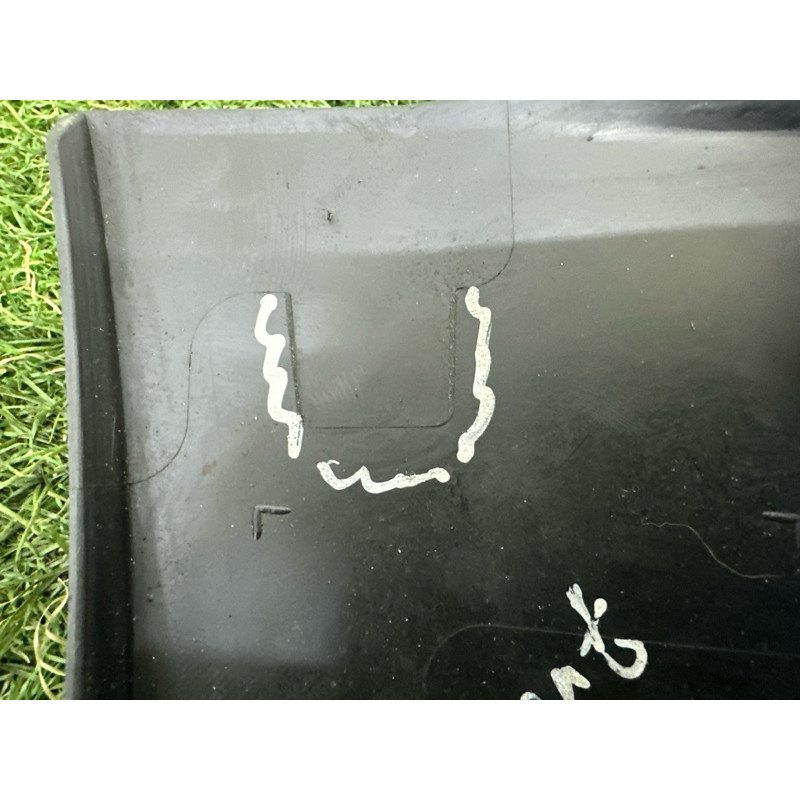 Молдинг двери внешний (кузов и элементы) LAND ROVER RANGE ROVER Sport L494 2016 3.0 Diesel LR077214