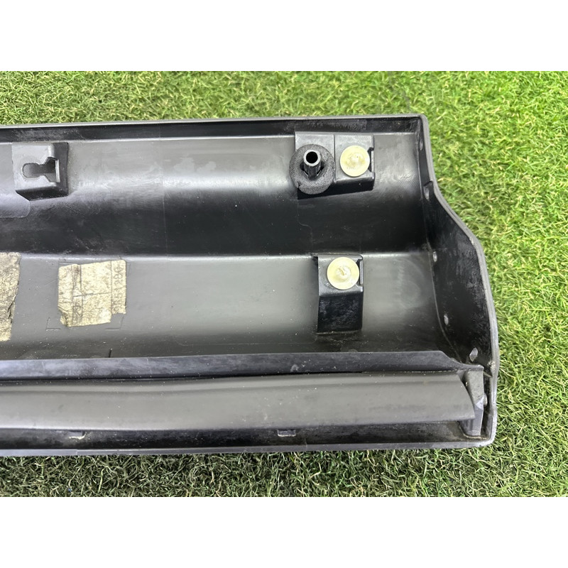 Молдинг двери внешний (кузов и элементы) LAND ROVER RANGE ROVER Sport L494 2016 3.0 Diesel LR077214