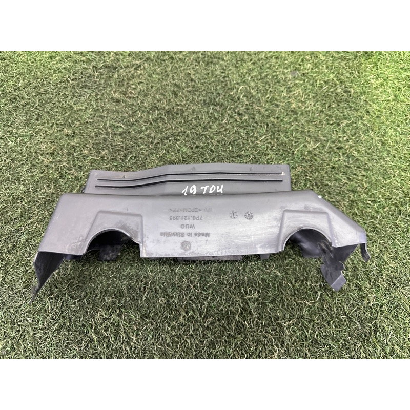 Воздуховод радиатора (кузов и элементы) Volkswagen Touareg NF 2013 3.0 Hybrid 7P6121395