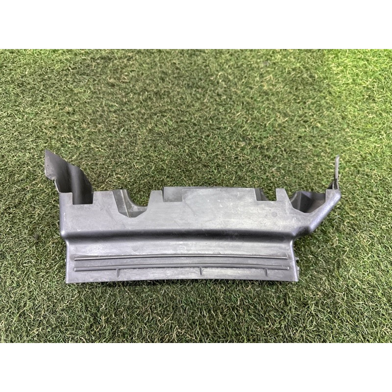 Воздуховод радиатора (кузов и элементы) Volkswagen Touareg NF 2013 3.0 Hybrid 7P6121395
