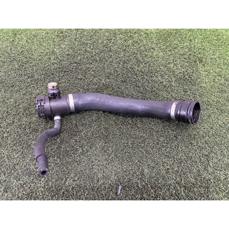 Патрубок (система охлаждения) BMW X1 E84 2014 2.0 17127612444