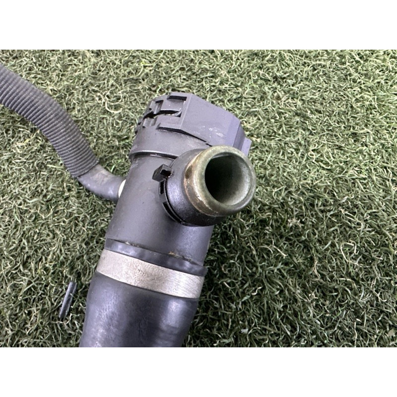 Патрубок (система охлаждения) BMW X1 E84 2014 2.0 17127612444