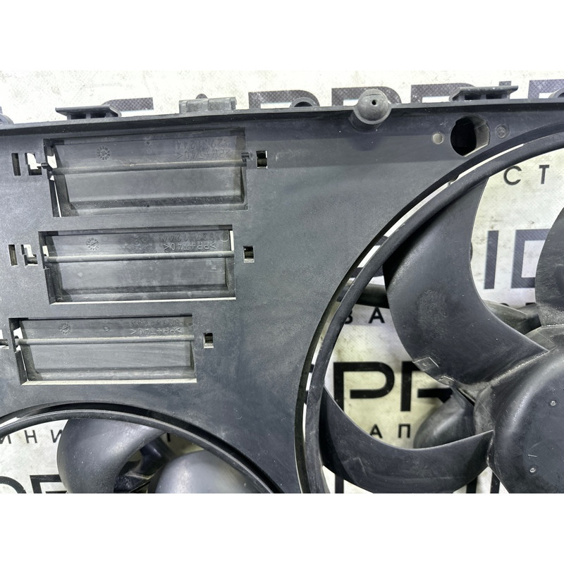 Вентилятор охолодження радіатора (система охлаждения) LAND ROVER Discovery Sport L550 2016 2.0 LR045248