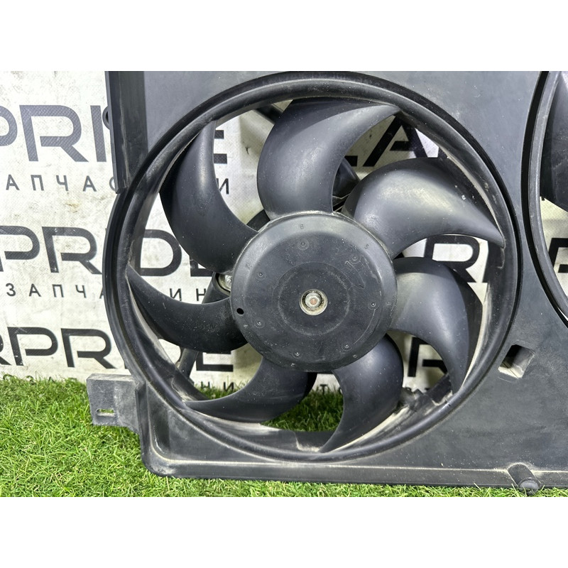 Вентилятор охолодження радіатора (система охлаждения) LAND ROVER Discovery Sport L550 2016 2.0 LR045248