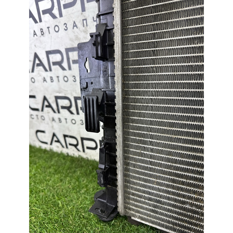 Радіатор охолодження (система охлаждения) LAND ROVER Discovery Sport L550 2016 2.0 LR039530