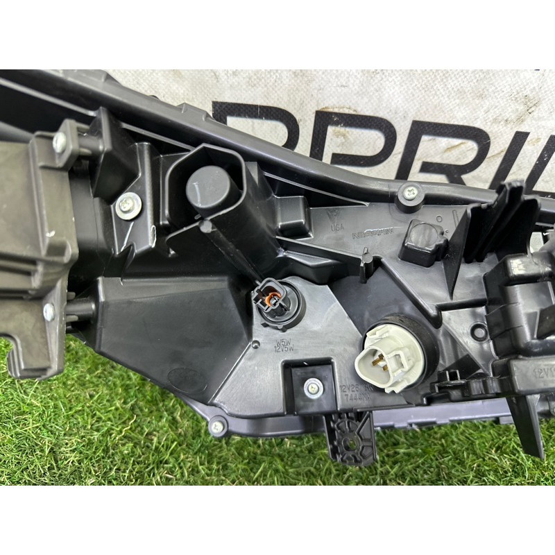 Фара (оптика) Nissan Rogue T33 2022 1.5 261256RR0A
