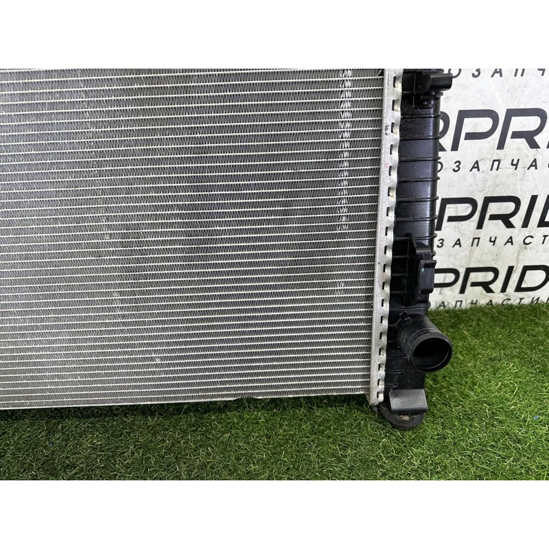 Радиатор охлаждения (система охлаждения) Jeep Grand Cherokee WK2 2015 5.7 HEMi 55038001AH