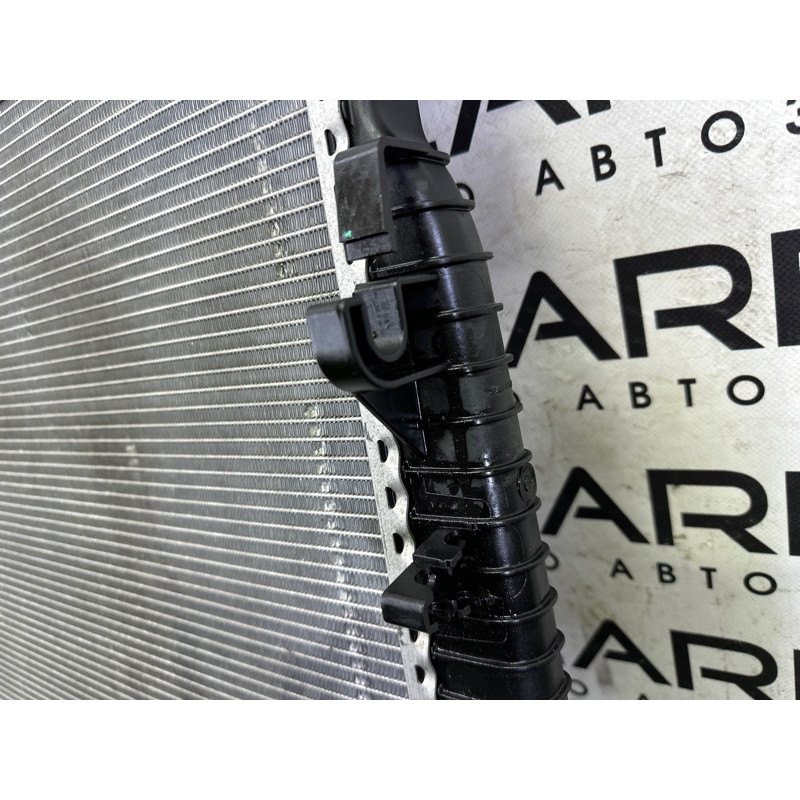 Радиатор охлаждения (система охлаждения) Jeep Grand Cherokee WK2 2015 5.7 HEMi 55038001AH