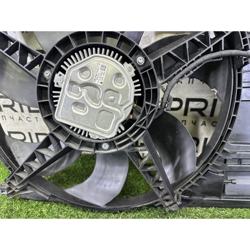 Вентилятор охолодження радіатора (система охолодження) BMW X1 F48 2016 2.0 17427617611