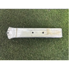 Кронштейн посилювача бампера