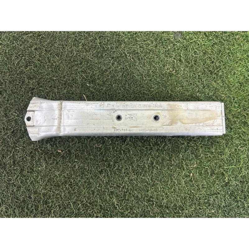 Кронштейн посилювача бампера (скло та дзеркала) BMW X1 F48 2016 2.0 51117374789