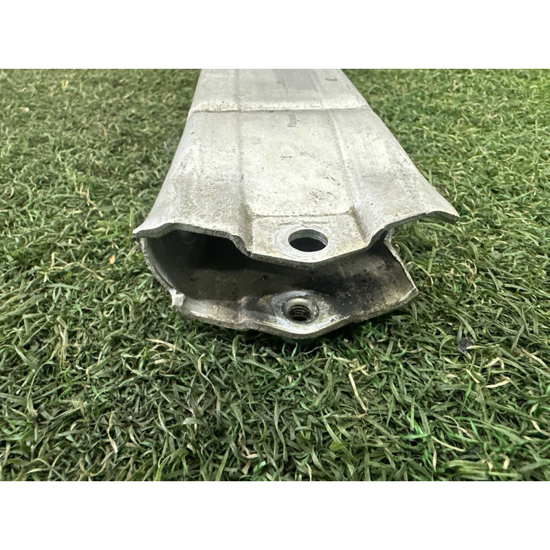 Кронштейн посилювача бампера (скло та дзеркала) BMW X1 F48 2016 2.0 51117374789