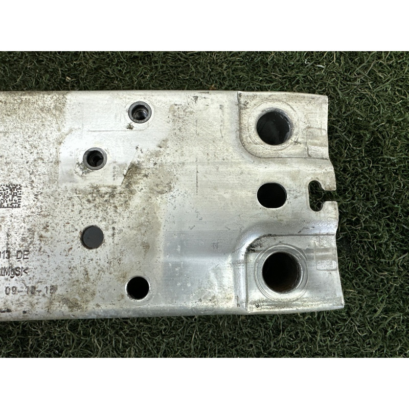 Кронштейн посилювача бампера (скло та дзеркала) BMW X1 F48 2016 2.0 51117406388