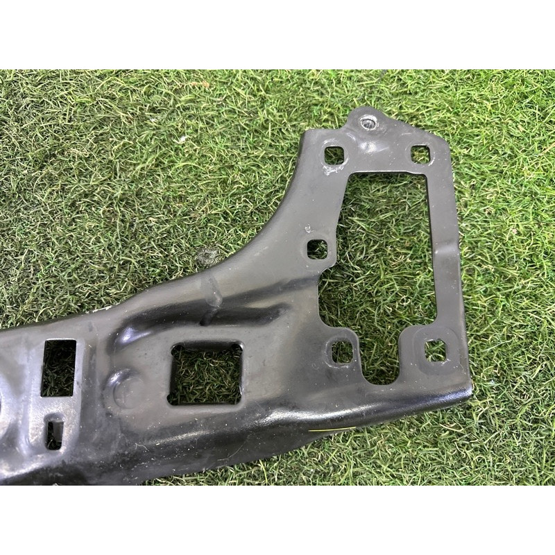 Планка телевизора верхняя (кузов и элементы) BMW X1 F48 2016 2.0 51647434544