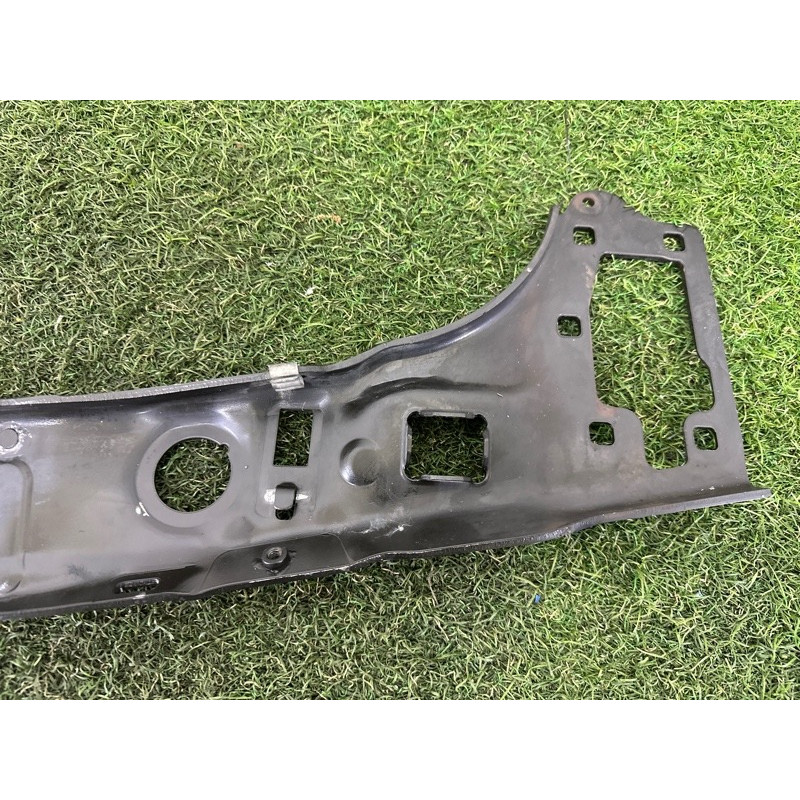 Планка телевизора верхняя (кузов и элементы) BMW X1 F48 2016 2.0 51647434544