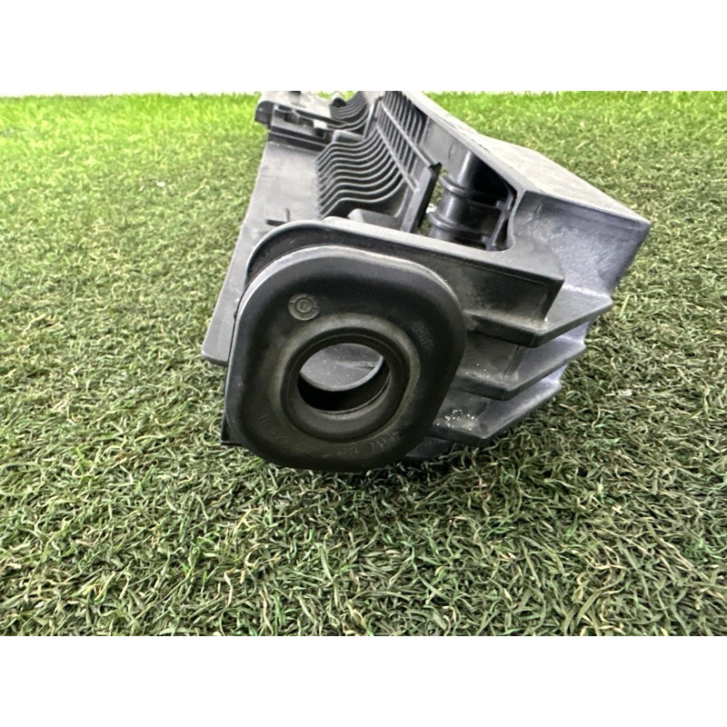 Кронштейн радіатора (кузов і елементи) BMW X3 F25 2013 2.0 17117593839