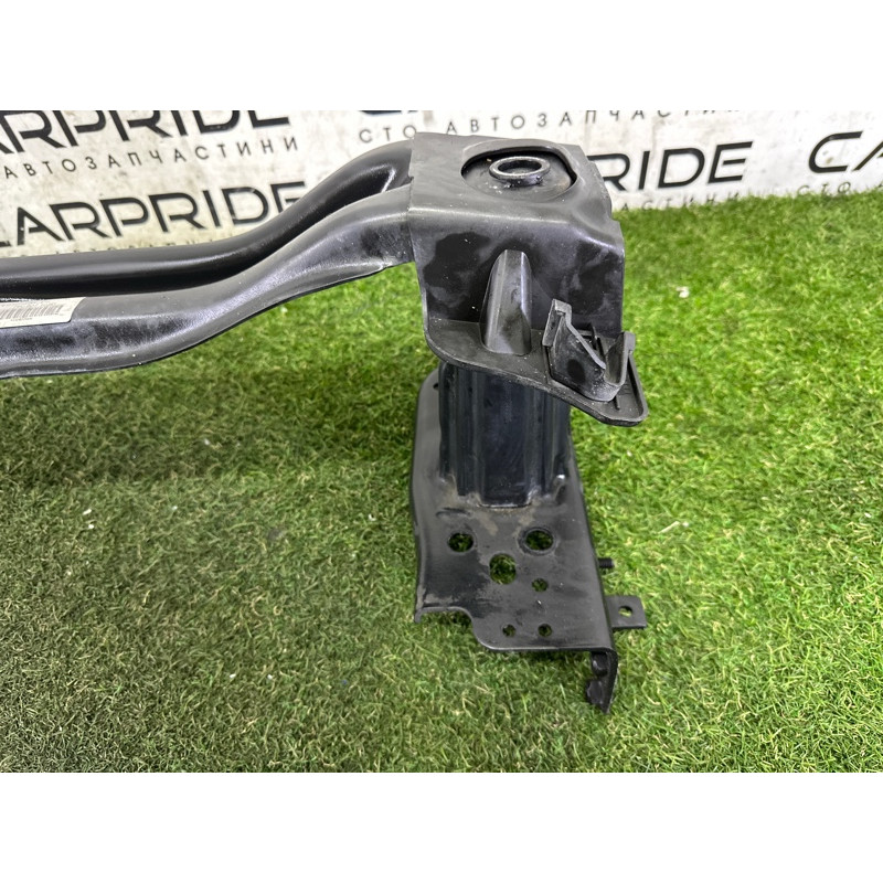 Підсилювач бампера (зовнішні елементи кузова) Volkswagen Touareg NF 2013 3.6 7P0807109D