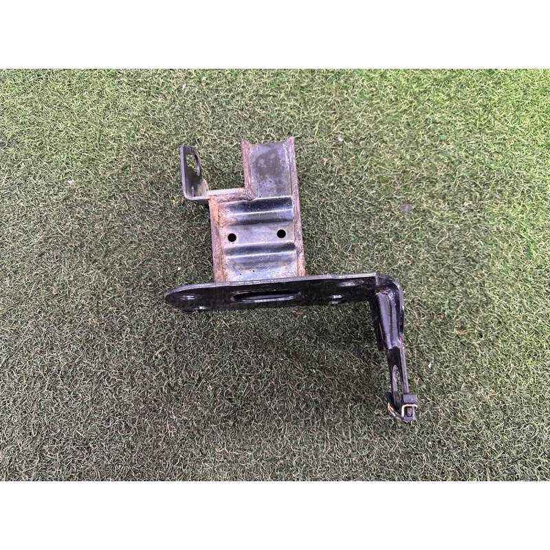 Кронштейн посилювача бампера (скло та дзеркала) AUDI Q7 4L 2015 3.0 4L0807133A