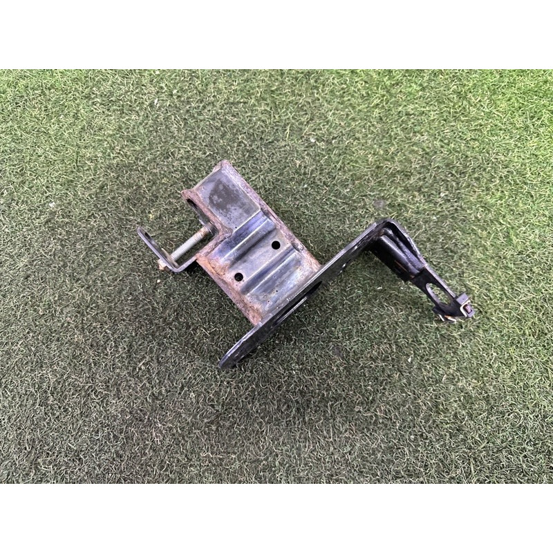 Кронштейн посилювача бампера (скло та дзеркала) AUDI Q7 4L 2015 3.0 4L0807133A