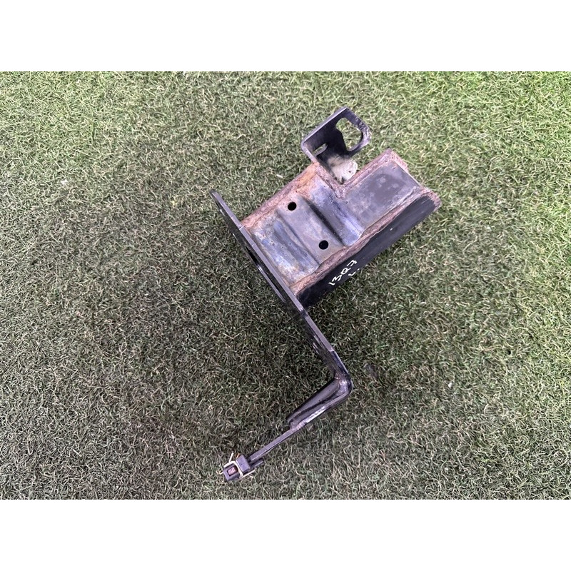 Кронштейн посилювача бампера (скло та дзеркала) AUDI Q7 4L 2015 3.0 4L0807133A