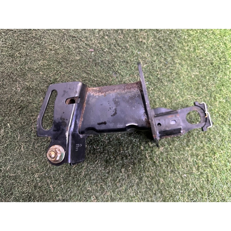 Кронштейн посилювача бампера (скло та дзеркала) AUDI Q7 4L 2015 3.0 4L0807133A