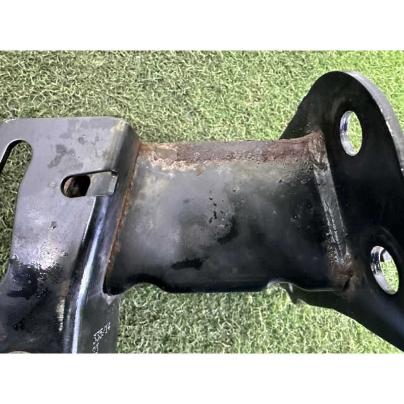 Кронштейн посилювача бампера (скло та дзеркала) AUDI Q7 4L 2015 3.0 4L0807133A