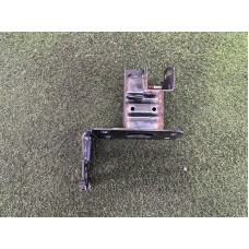 Кронштейн посилювача бампера