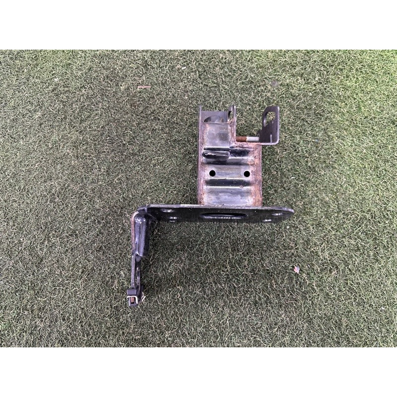 Кронштейн посилювача бампера (скло та дзеркала) AUDI Q7 4L 2015 3.0 4L0807134C