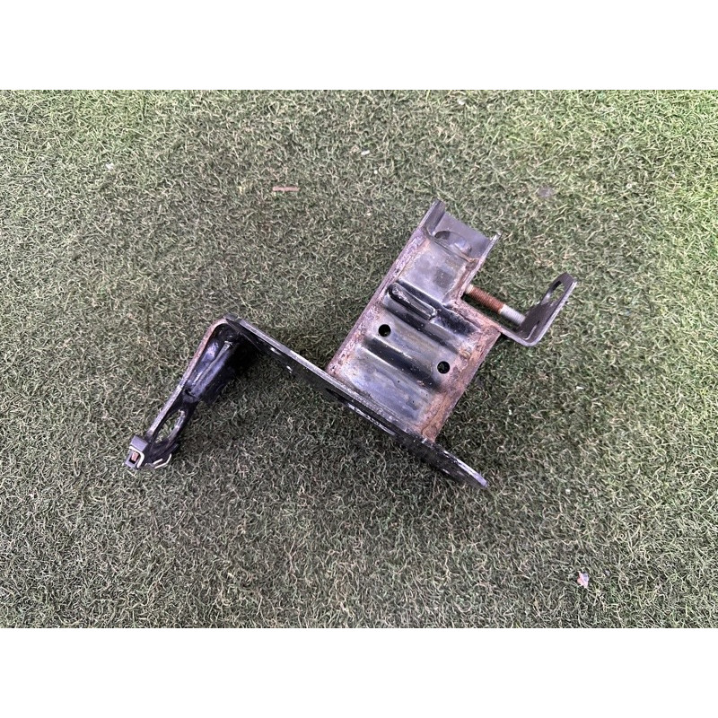 Кронштейн посилювача бампера (скло та дзеркала) AUDI Q7 4L 2015 3.0 4L0807134C