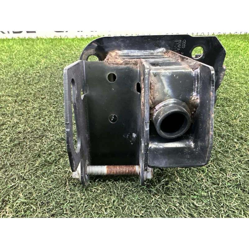 Кронштейн посилювача бампера (скло та дзеркала) AUDI Q7 4L 2015 3.0 4L0807134C