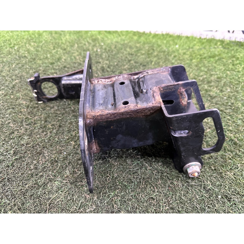 Кронштейн посилювача бампера (скло та дзеркала) AUDI Q7 4L 2015 3.0 4L0807134C