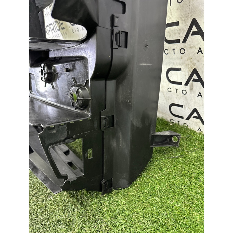 Диффузор радіатора (кузов і елементи) BMW X5 F15 2015 3.0 51747343798