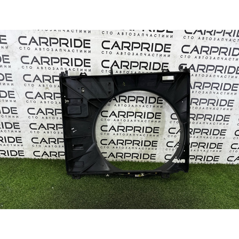 Диффузор радіатора (кузов и элементы) LAND ROVER Range Rover L405 2014 5.0 LR057118