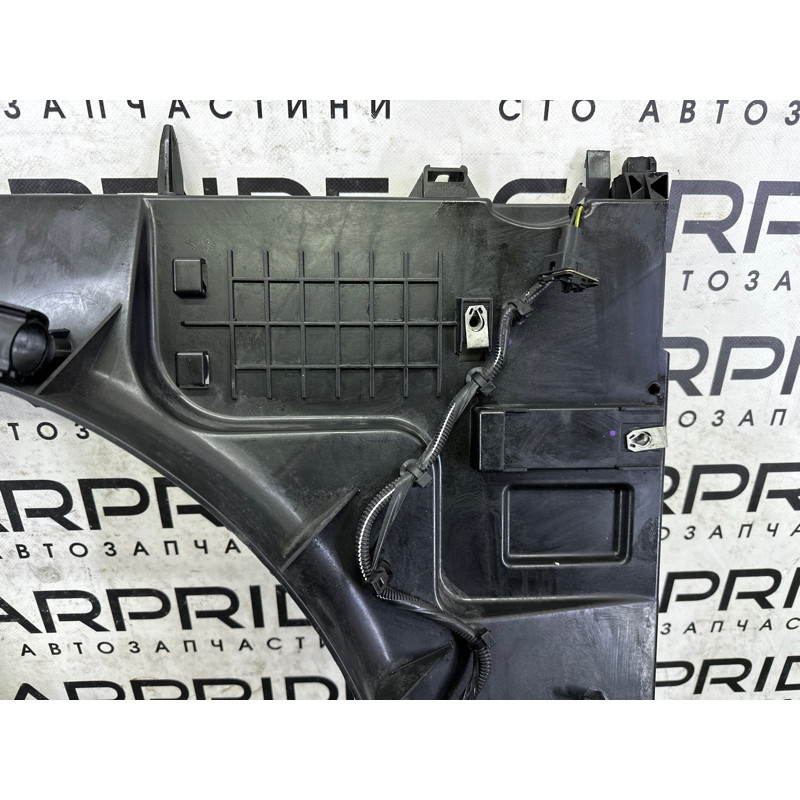 Диффузор радіатора (кузов и элементы) LAND ROVER Range Rover L405 2014 5.0 LR057118