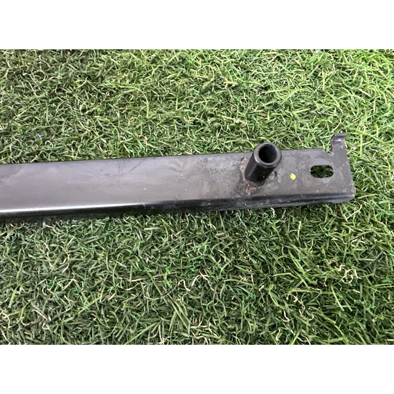 Кронштейн радиатора (кузов и элементы) LAND ROVER Range Rover Evoque L538 2015 2.0 LR044300