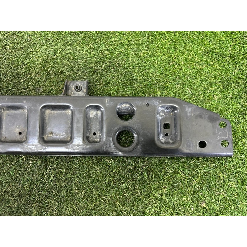 Кронштейн радіатора (кузов и элементы) LAND ROVER Discovery Sport L550 2016 2.0 LR060346