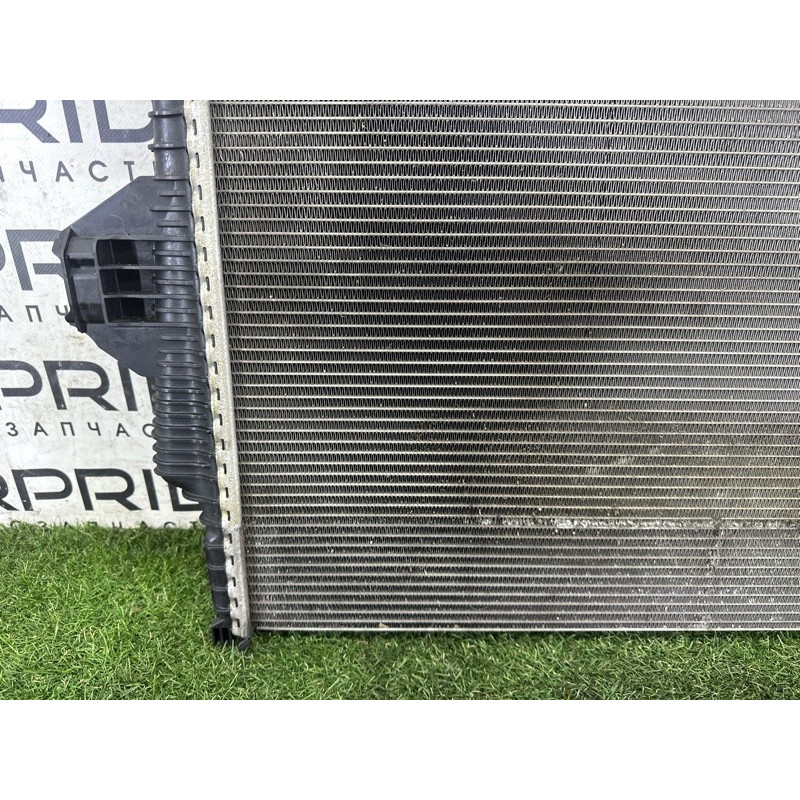 Радіатор охолодження (система охолодження) Volkswagen Touareg NF 2013 3.6 7P0121253A