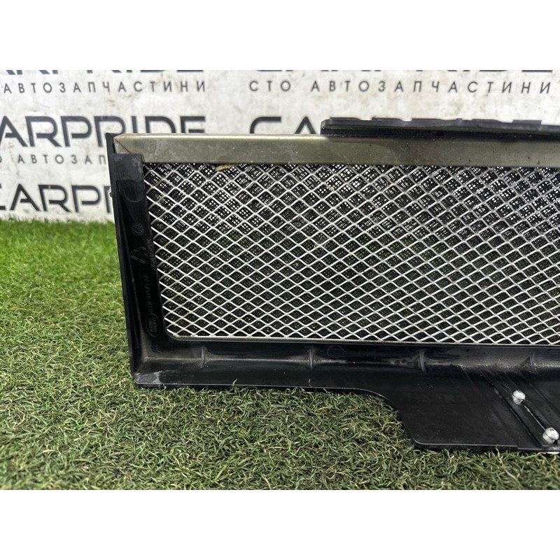 Решітка радіатора (наружные элементы кузова) LAND ROVER Discovery Sport L550 2016 2.0 LR072623