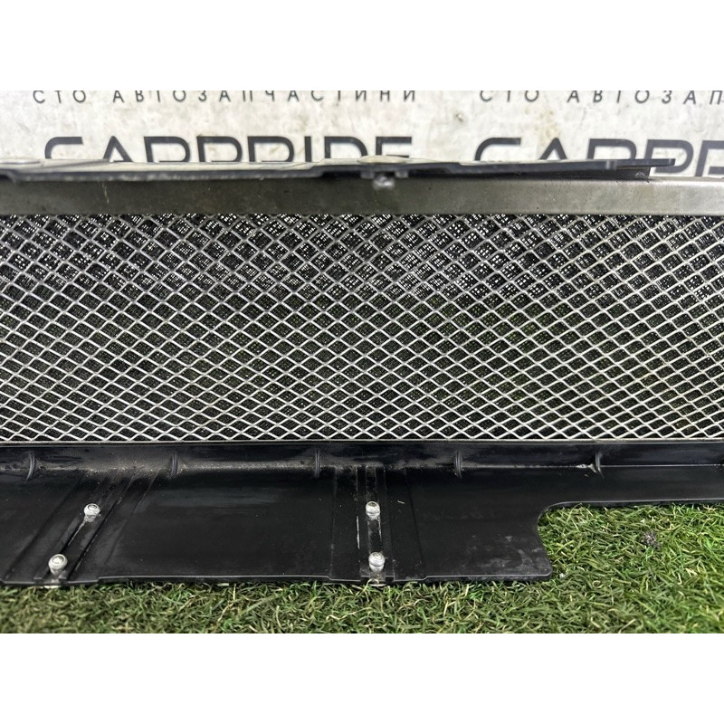 Решітка радіатора (наружные элементы кузова) LAND ROVER Discovery Sport L550 2016 2.0 LR072623