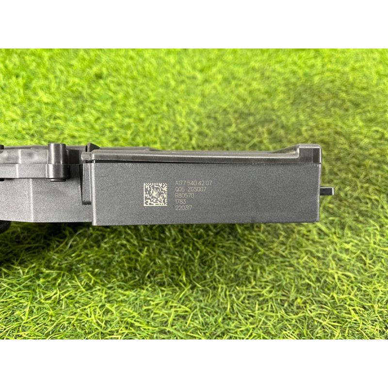 Блок запобіжників (электрика) Mercedes-Benz EQB 350 X243 2022 A1775404207