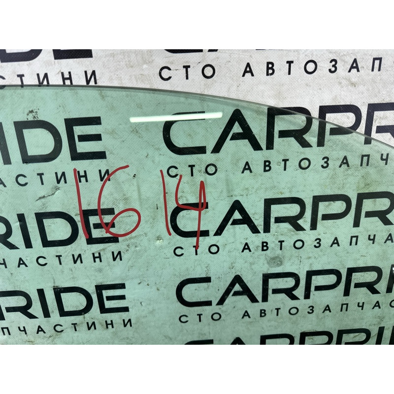 Стекло (кузов и элементы) AUDI Q5 8R 2012 3.2 8R0845202C