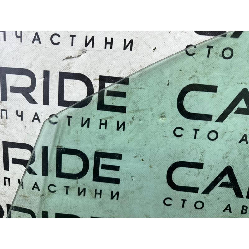 Стекло (кузов и элементы) AUDI Q5 8R 2012 3.2 8R0845202C