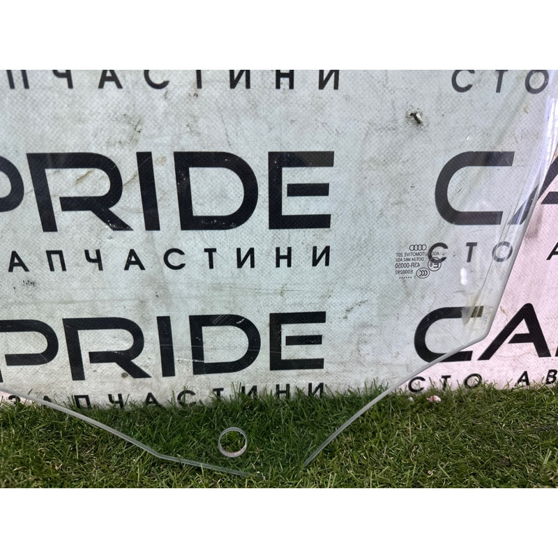 Стекло (кузов и элементы) AUDI Q5 8R 2012 3.2 8R0845202C