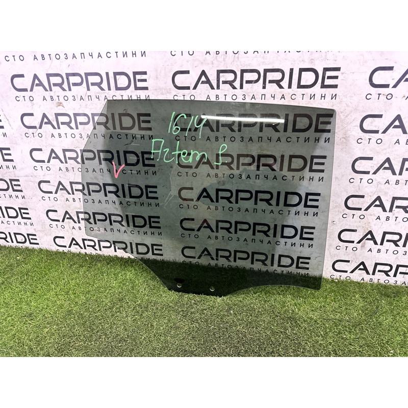 Стекло (кузов и элементы) AUDI Q5 8R 2012 3.2 8R0845206G