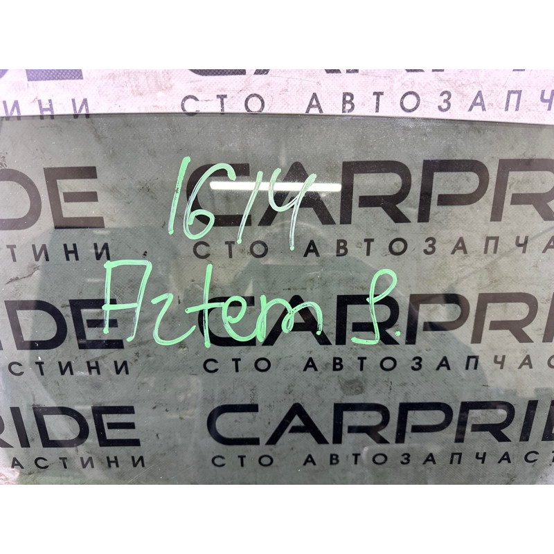 Стекло (кузов и элементы) AUDI Q5 8R 2012 3.2 8R0845206G