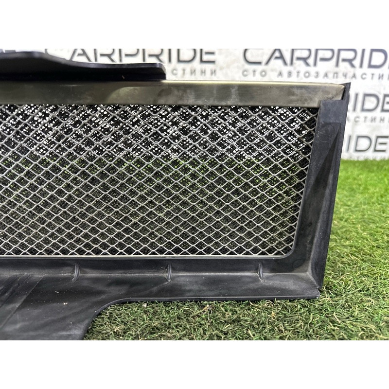 Решетка радиатора (наружные элементы кузова) LAND ROVER Range Rover Evoque L538 2015 2.0 LR048135