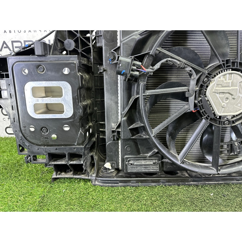 Телевізор (передня частина кузова) (наружные элементы кузова) Hyundai Sonata DN8 2020 2.5 64101L0000