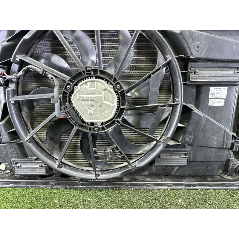 Телевізор (передня частина кузова) (наружные элементы кузова) Hyundai Sonata DN8 2020 2.5 64101L0000