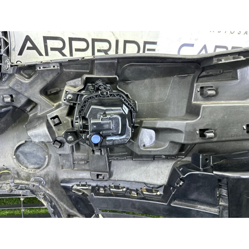 Бампер (наружные элементы кузова) BMW X5 F15 2015 3.0 51117378617