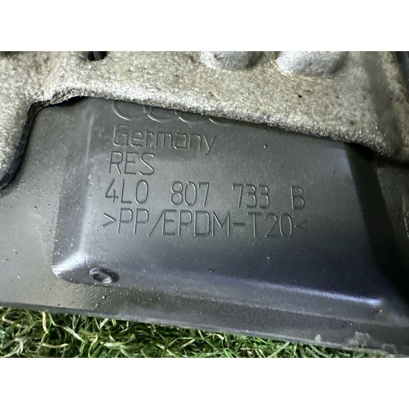 Бампер (наружные элементы кузова) AUDI Q7 4L 2015 3.0 4L0807105JGRU